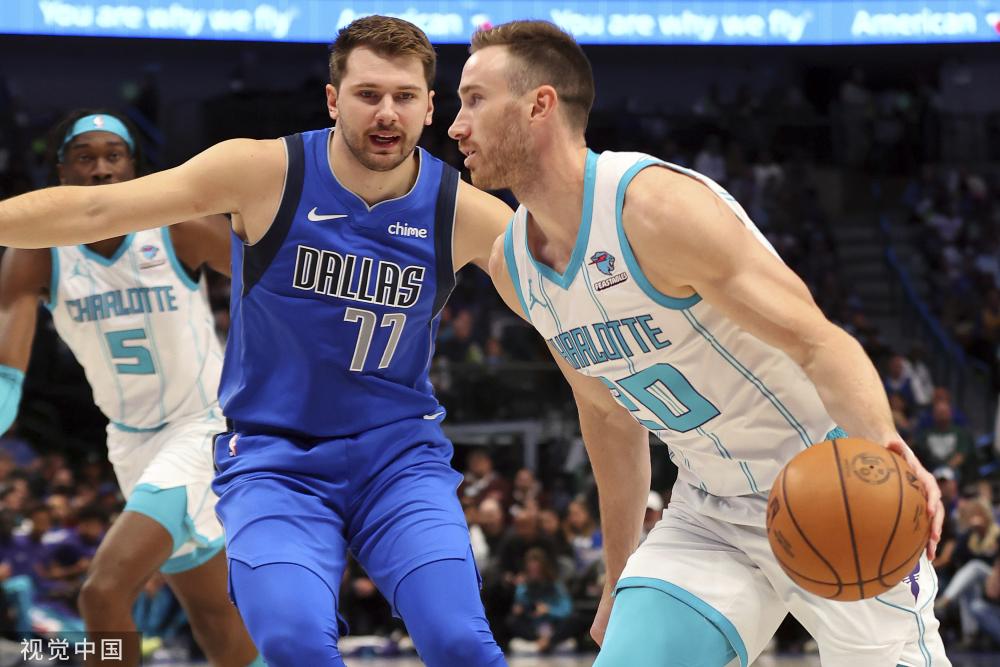 赛场上保持 赛场上保持