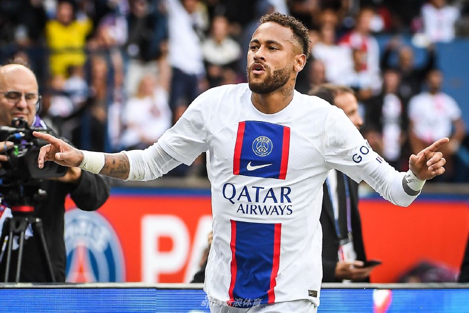 功加盟巴黎 功加盟巴黎