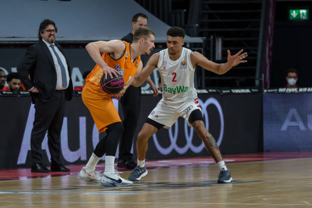 他们不仅传 他们不仅传