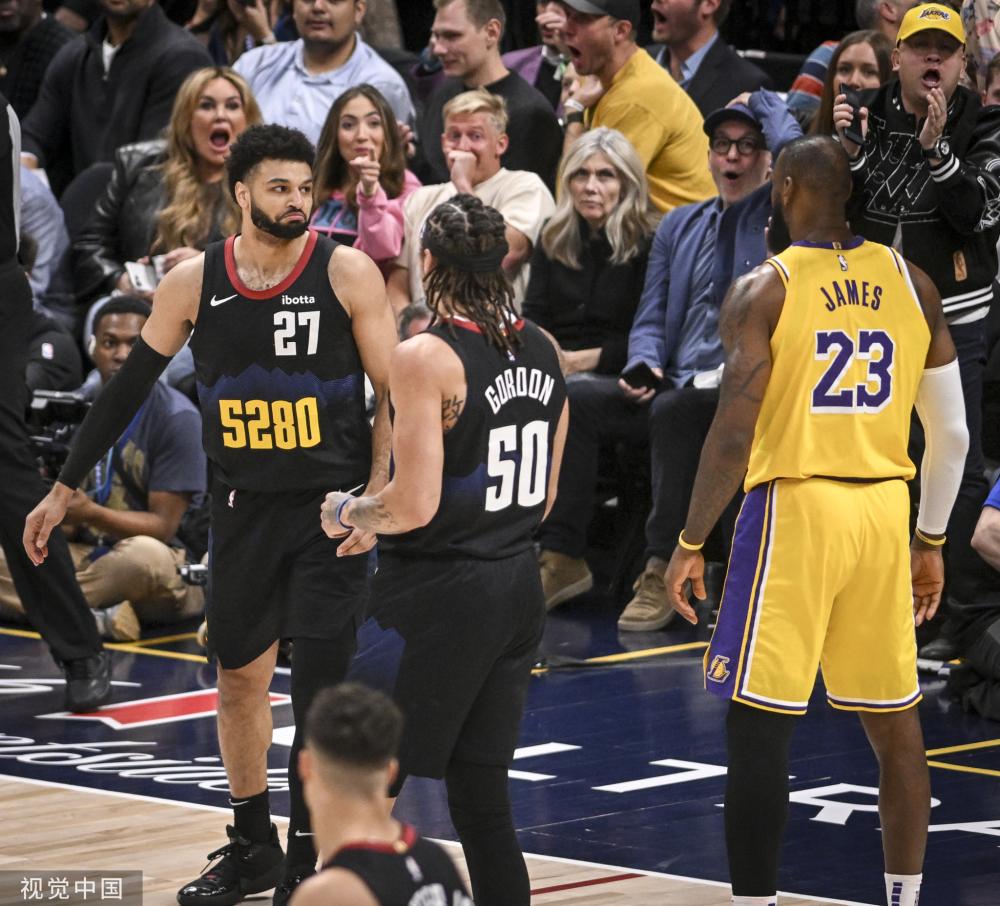 全世界关注 全世界关注